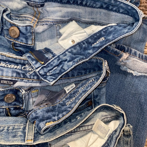 AE and Hollister jeans - Picture 2 of 2
